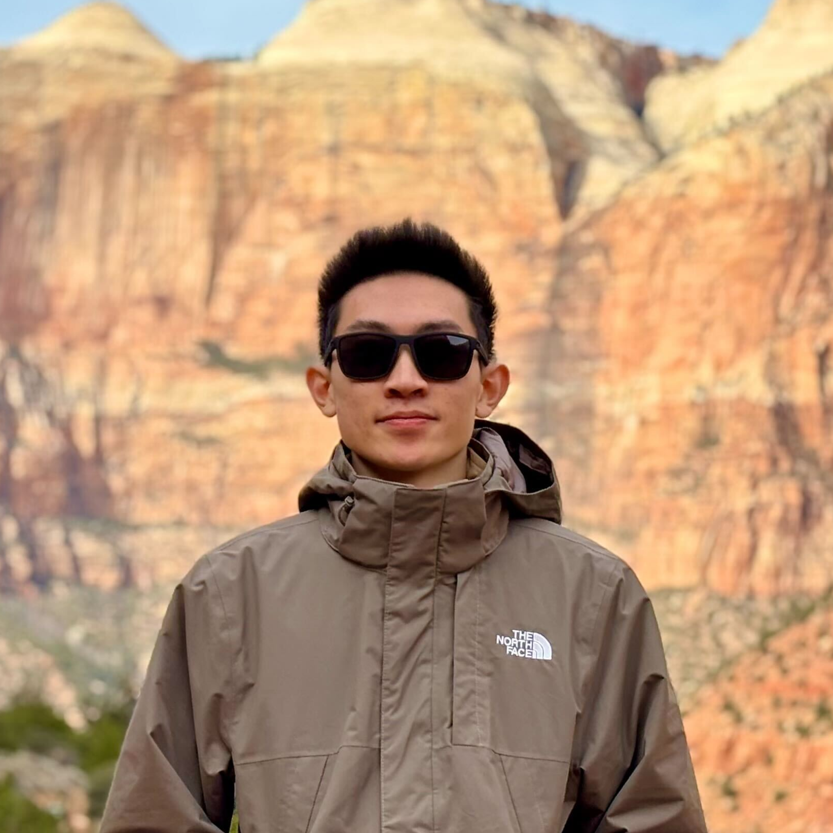 Anlun Huang